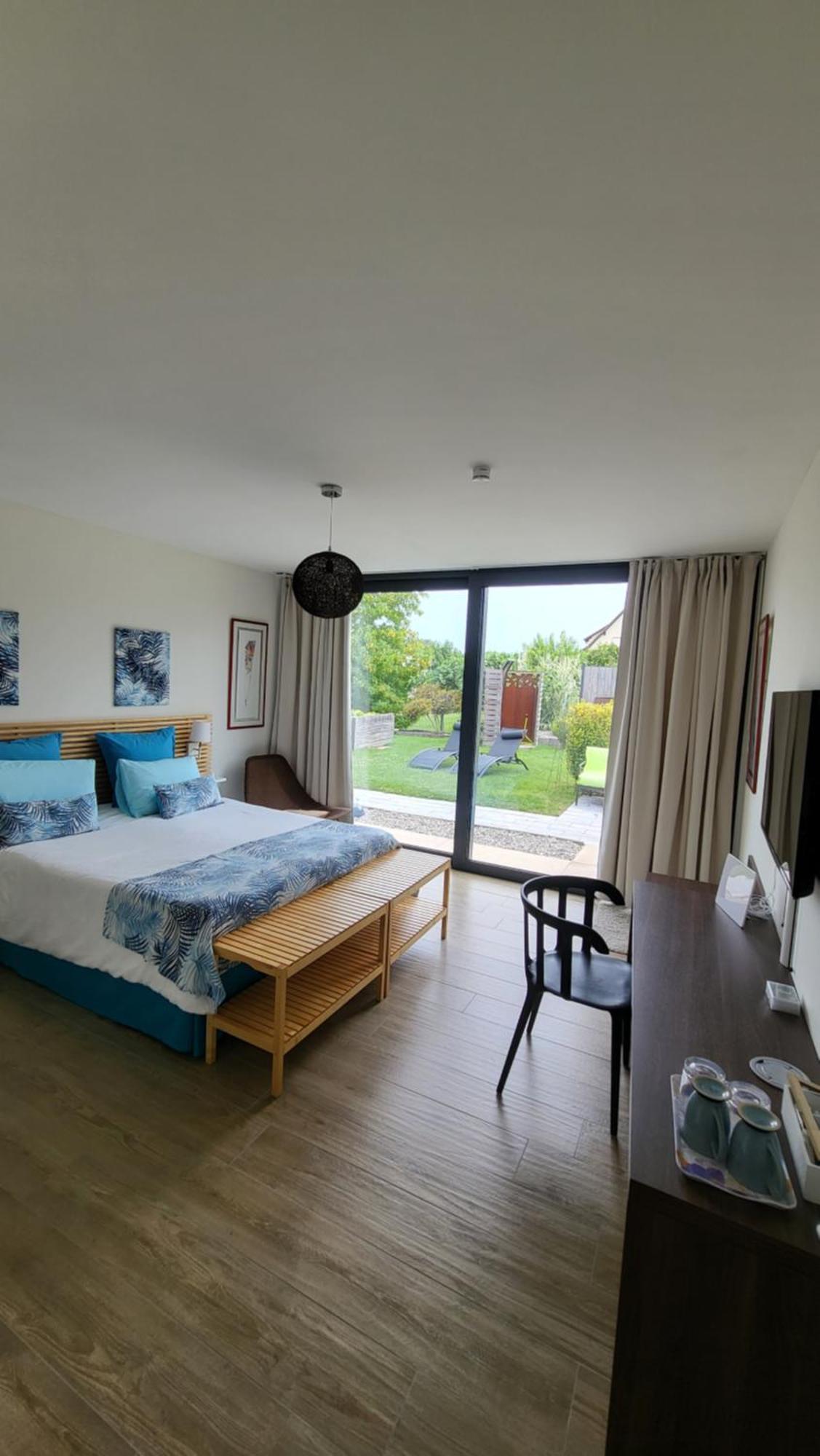 Le Jardin Des Pies Bed & Breakfast Manspach Exterior foto